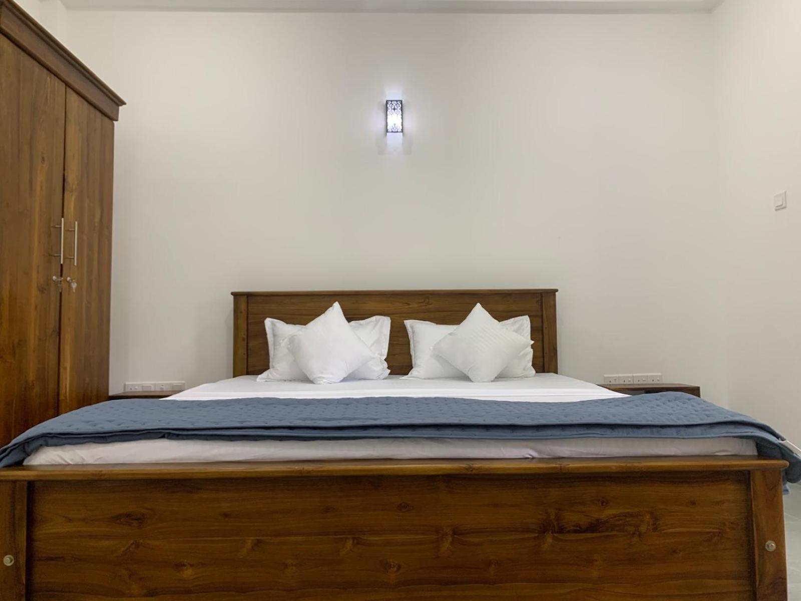 Sebastian Transit Villa With Free Shuttle Service To Airport Kotugoda Luaran gambar